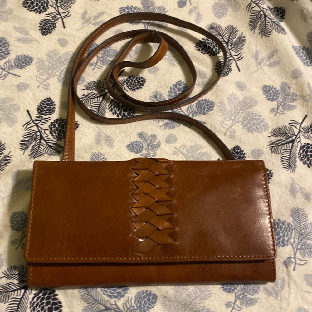 LODIS In The Details Traveller Chestnut Leather Crossbody Wallet